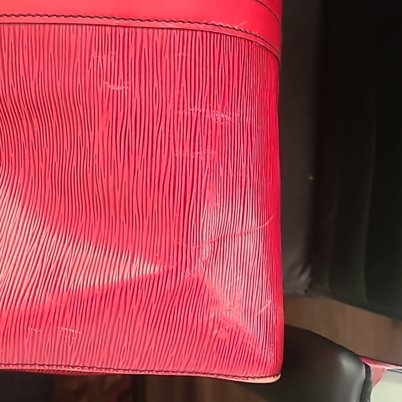 Louis Vuitton Red Epi 50 Keepall Duffle Bag Vintage - Picture 12 of 16